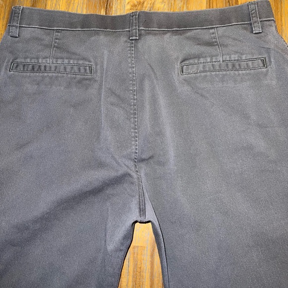 Haggar Premium Comfort Straight Fit - Picture 5 of 6